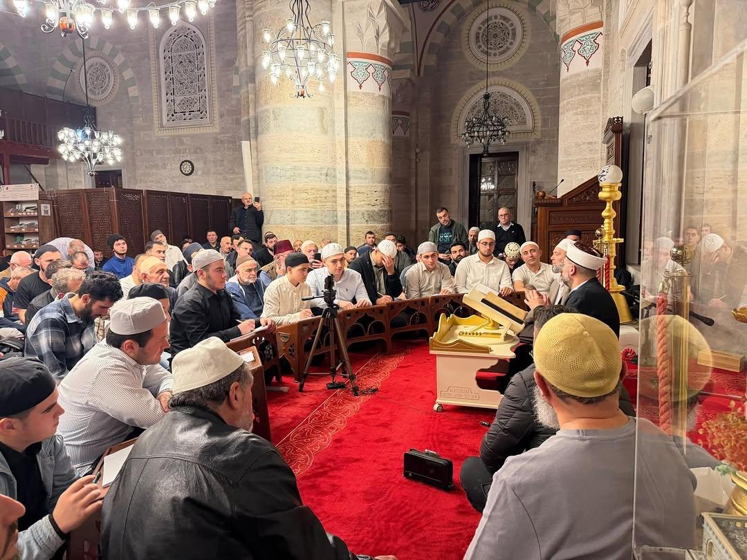 Mihrimah Sultan Camii'nde İbadet Dersine Katıldık